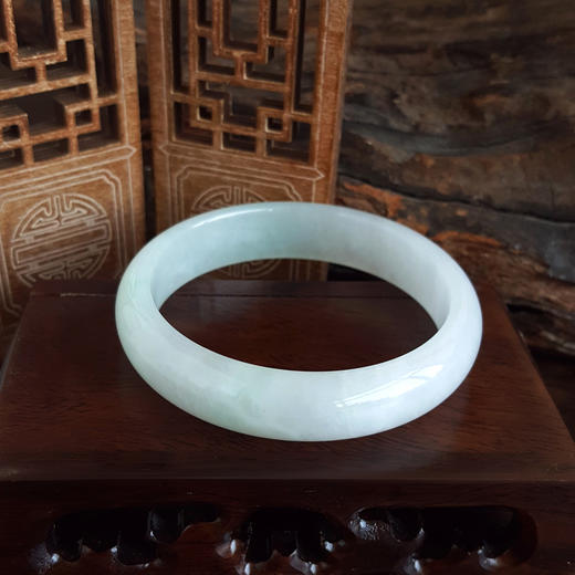 【天然正品】A货翡翠 天然正桩细腻无纹裂58.5号糯种浅绿翡翠手镯 281025AH09 商品图6