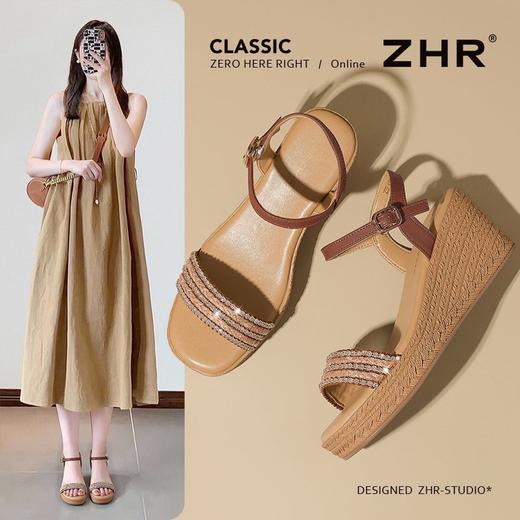 ZHR水钻【7CM】坡跟凉鞋2026新款不累显高优雅超仙超软脚一字凉鞋 商品图2