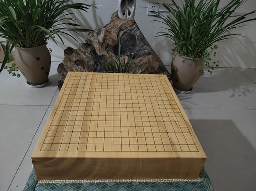 9cm香榧桌上盘，规格：43.7×47×9cm，价格11500元 商品图0