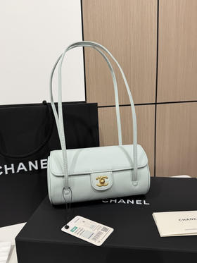 春季特惠💰1000 原单香奈儿26P 春夏预告系列
Chane1 26P Preppy 保龄球包AS6143