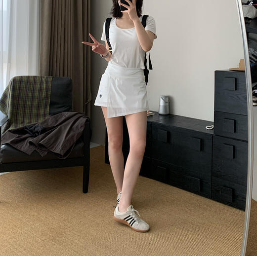 dst女士网球裙 短裙裤裙 商品图3