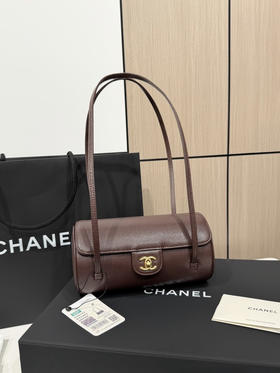 春季特惠💰1000 原单香奈儿26P 春夏预告系列
Chane1 26P Preppy 保龄球包AS6143