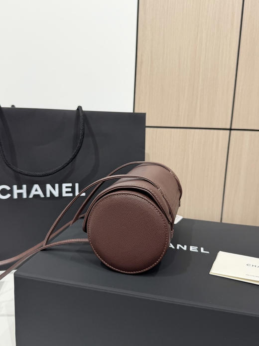 春季特惠💰1000 原单香奈儿26P 春夏预告系列
Chane1 26P Preppy 保龄球包AS6143 商品图2