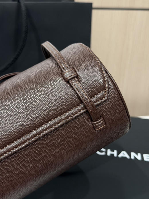 春季特惠💰1000 原单香奈儿26P 春夏预告系列
Chane1 26P Preppy 保龄球包AS6143 商品图4