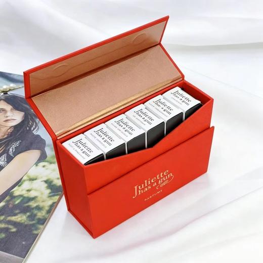 佩枪朱丽叶香水礼盒装5ml*6  （我不是香水*1+隐衫之欲*2+循根之引*1+复仇女神*1+朱丽叶*1）【大牌彩妆护肤专场】 商品图4