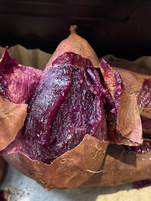🍠【云南高原蜜糖紫薯】🔥能烤出蜜油的紫薯❗️ 🔺农科院研发新品种——泰紫薯1号 ✅非凡糖度30+❗️普通紫薯2倍❗️ ✅为烤而生，烤后稀软流油  商品图0