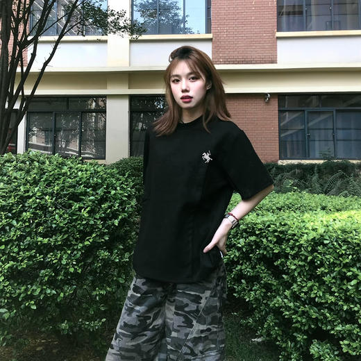 保罗彼得天丝棉圆领T恤（男女同款） | 今年流行这种T，时髦显贵 商品图3