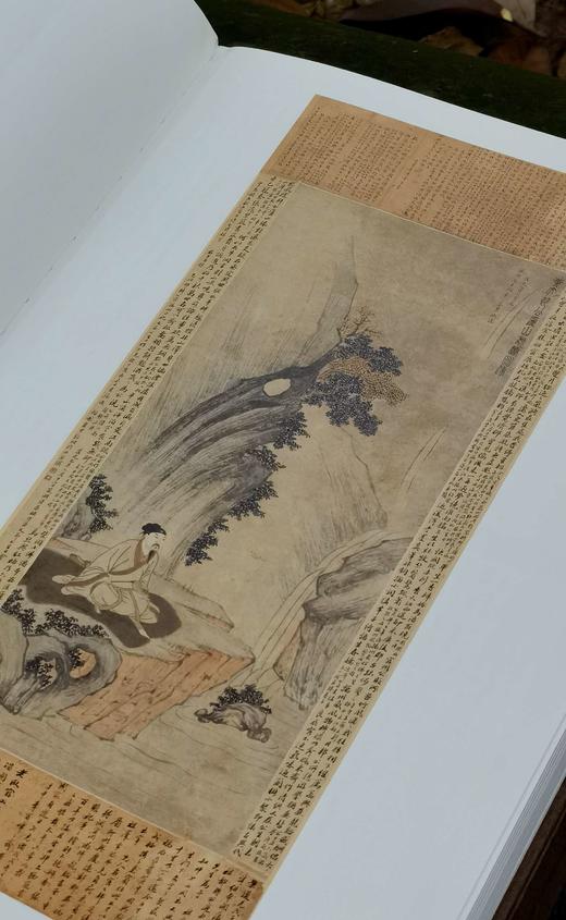 【独家重磅推荐】《山谷雅集——黄庭坚诞辰980周年特展》，正8开，一函一册，布面精装，故宫博物院、江西文旅厅主编，江西省博物馆编著，江西人民出版社2026年一版一印，定价398，售价298元 商品图3