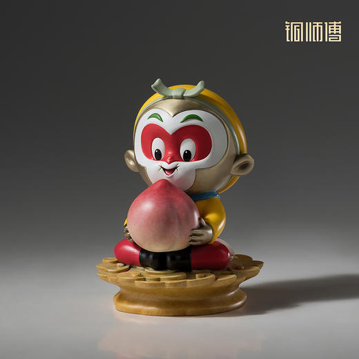 铜师傅《大闹天宫之悟空献桃》正版授权 孙悟空齐天大圣铜摆件 商品图3