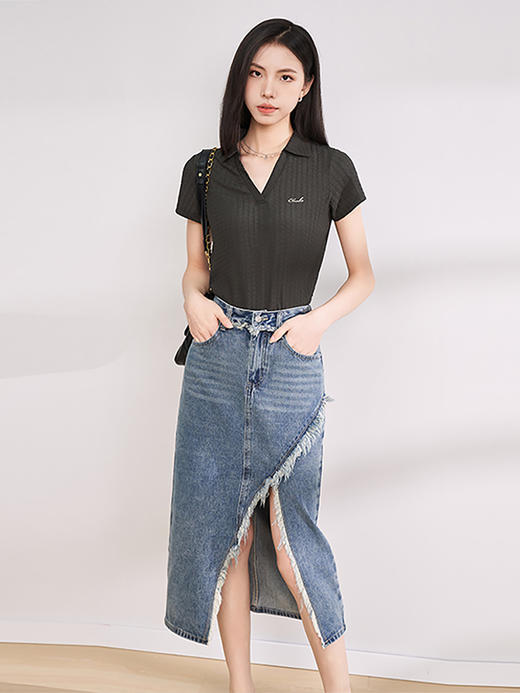 西遇POLO翻领T恤短款女夏季新款字母刺绣设计感休闲通勤百搭LYM39203 商品图3