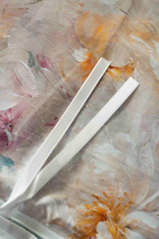 【花弄影60S全棉】舒雅生活雅系列全棉印花四件套 60S全棉印花四件套 100%棉严选新疆大朵棉，全棉斜纹织造，手感柔滑 活性印染工艺，色彩饱满，层次丰富，环保舒适11010386/87 商品图5
