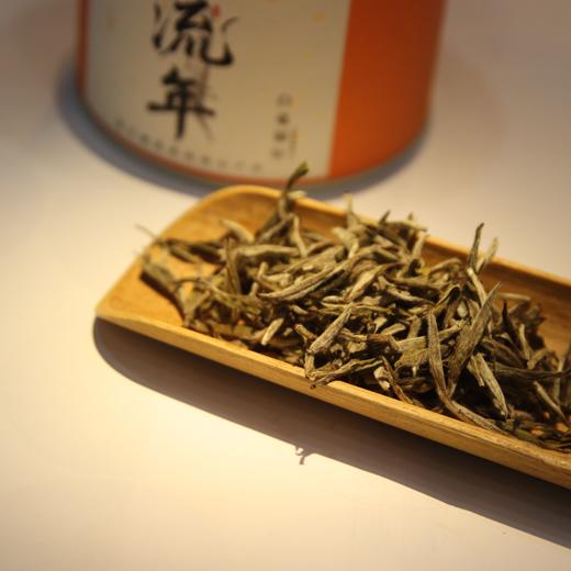 懂茶帝春茶季磻溪核心产区.2017年流年.白毫银针盒装福鼎散茶50g 商品图2