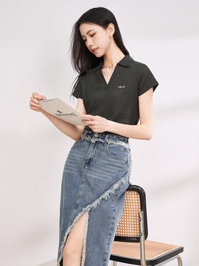 西遇POLO翻领T恤短款女夏季新款字母刺绣设计感休闲通勤百搭LYM39203