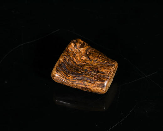 AN0429-19-5 东马老料手把玩料10.56g 商品图0