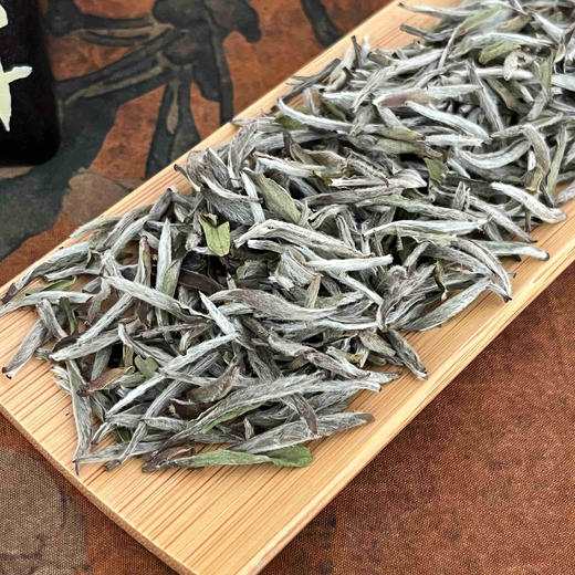 懂茶帝-福鼎白茶2019年白毫银针50g/罐 商品图3