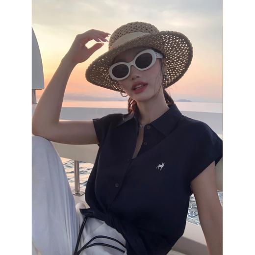 卷卷紫小鹿棉麻飞袖衬衣 棉麻混纺舒适透气柔软 手工小鹿刺绣精致有质感 小飞袖专治各种肩型焦虑 时尚百搭不挑人 商品图0