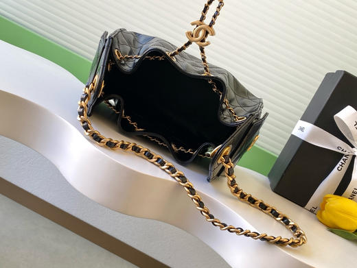 春季特惠💰1150 原单香奈儿 小号 25p迷你号
香奈儿hobo腋下包 嬉皮腋下包小号AS5631
复古金币纽扣抽绳水桶包+菱格纹 商品图7