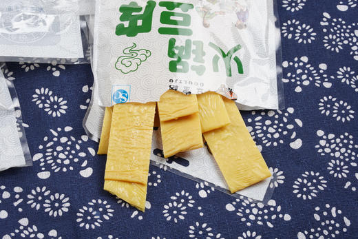 ❗19.9💰秒4袋【豆里居·火锅豆皮】 ❗涮、煎、炸、烹、炖样样行❗承包你所有热气腾腾的快乐✨ ✅精选饱满大豆，韧性十足，不容易煮烂  商品图5
