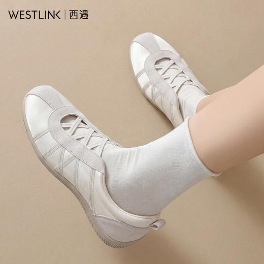 西遇懒人德训鞋女2026夏季新款复古镂空透气无鞋带软底运动休闲鞋V0066422 商品图1