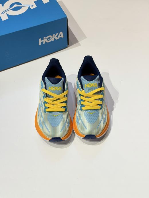 HOKA 新一代克利夫顿9 儿童跑步鞋 商品图2
