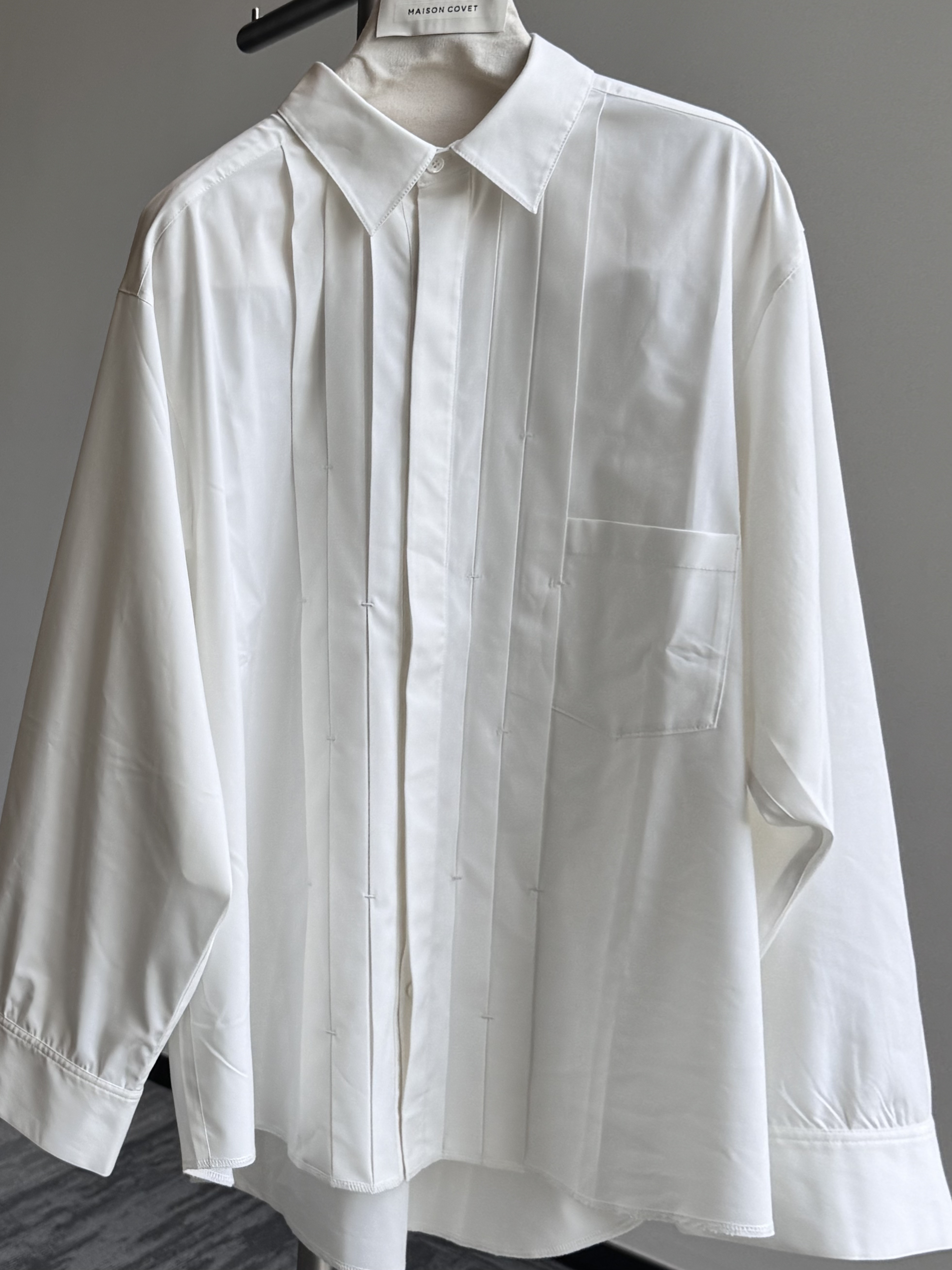 MAISON COVET Flow Pleats 廓形纯白衬衫