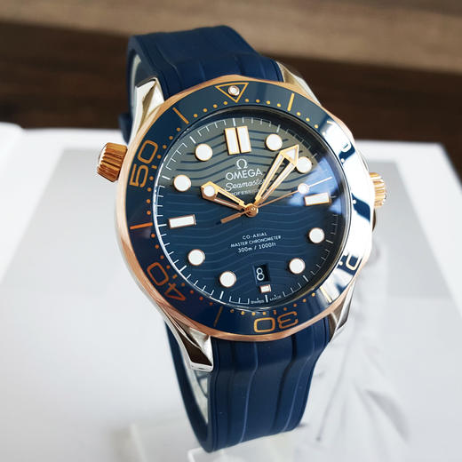 【95新】OMEGA 欧米茄210.22.42.20.03.002天文台认证同轴自动机械机芯日期显示42MM（男款）海马系列精钢；18K黄金270426TJ27 商品图4