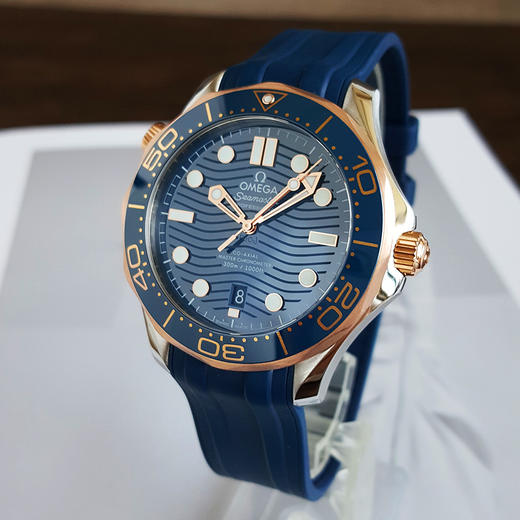 【95新】OMEGA 欧米茄210.22.42.20.03.002天文台认证同轴自动机械机芯日期显示42MM（男款）海马系列精钢；18K黄金270426TJ27 商品图2