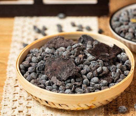 当归黑豆 | 10%当归含量  岷县当归+东北黑豆 熬制7小时 每日一掌 元气满满 焕发活力 配料纯净 开袋即食  方便快捷 商品图6