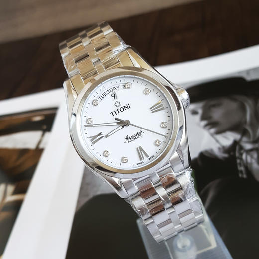 【全新】TITONI 梅花93808 S-063自动机械机芯日期显示镶水钻双钻39MM（男款）Airmaster 空中霸王系列精钢170426NJ12 商品图4