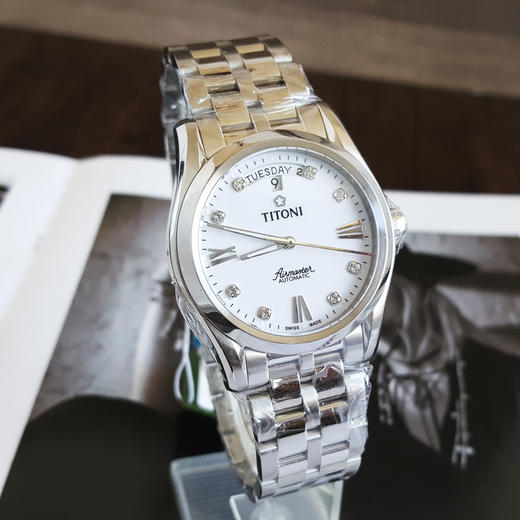 【全新】TITONI 梅花93808 S-063自动机械机芯日期显示镶水钻双钻39MM（男款）Airmaster 空中霸王系列精钢170426NJ12 商品图3