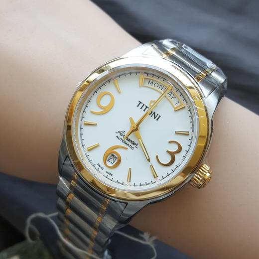 【全新】TITONI 梅花93933 SY-254自动机械机芯星期日期显示39MM（男款）Airmaster 空中霸王系列间金170426NJ10 商品图8