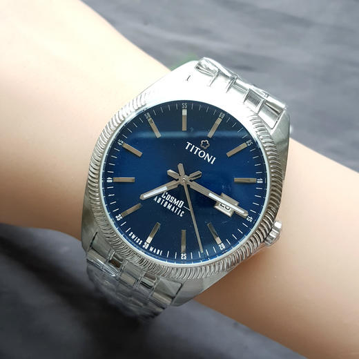 【全新】TITONI 梅花878 S-612自动机械机芯日期显示蓝面41MM（男款）Cosmo 宇宙系列精钢170426NJ82 商品图8