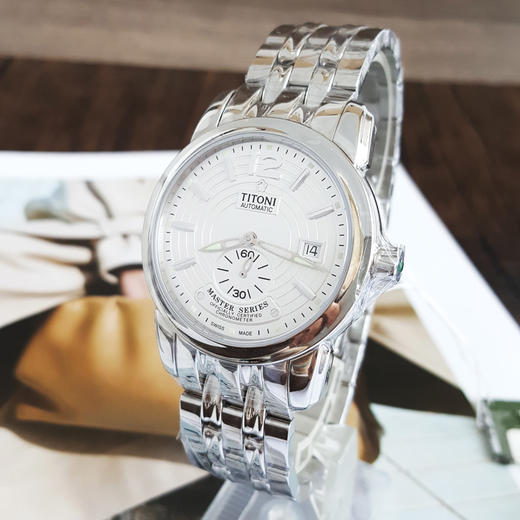 【全新】TITONI 梅花83688 S-297天文台认证自动机械机芯日期显示40MM（男款）Master Series 大师系列精钢170426NJ25 商品图3