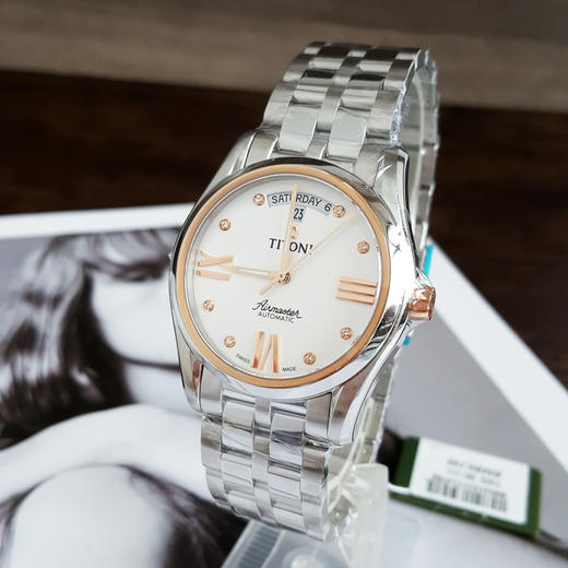 【全新】TITONI 梅花93808 SRG-616自动机械机芯星期日期显示镶水钻39MM（男款）Airmaster 空中霸王系列间金180426NJ31 商品图2