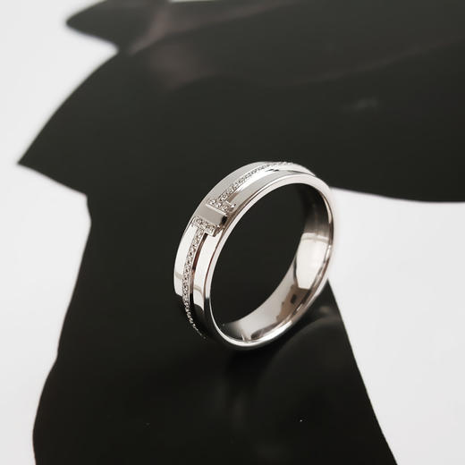 【95新】Tiffany & Co.蒂芙尼T 系列白金宽版镶钻双T戒指62号、宽度约5.3mm中性款170426TJ50 商品图5