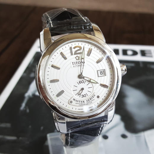【全新】TITONI 梅花83688 S-ST-297天文台认证自动机械机芯日期显示40MM（男款）Master Series 大师系列精钢/皮带170426NJ34 商品图4