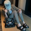 SOSOTATA 厚底云朵拖 可外穿可家居 轻柔舒适 一体成型 防滑大底 鞋面一字带设计 显脚小 增高后跟拉长美腿 商品缩略图4