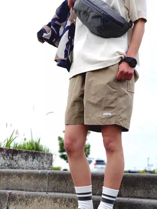 海丽汉森Bask Mid Shorts皱感休闲防水尼龙沙滩短裤 商品图3