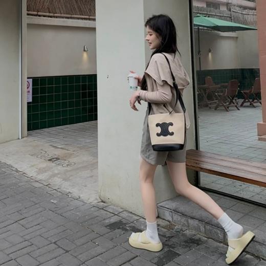 SOSOTATA 厚底云朵拖 可外穿可家居 轻柔舒适 一体成型 防滑大底 鞋面一字带设计 显脚小 增高后跟拉长美腿 商品图8