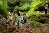 5.24【邛崃-山水夹关|皮缝峡谷亲子徒步】游览夹关古镇，古镇亲子游玩，坐竹筏，看吊脚楼，皮缝峡谷3公里亲子玩水环线，看清代石拱桥，玩水捞小虾 商品缩略图8
