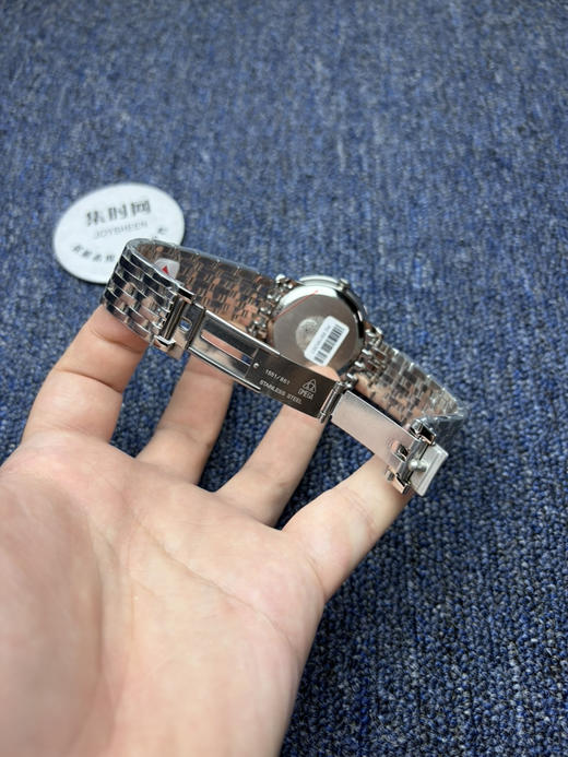 OMEGA 欧米茄碟飞系列 蝶飞 轨道面 男士腕表
搭载进口西铁城 商品图7