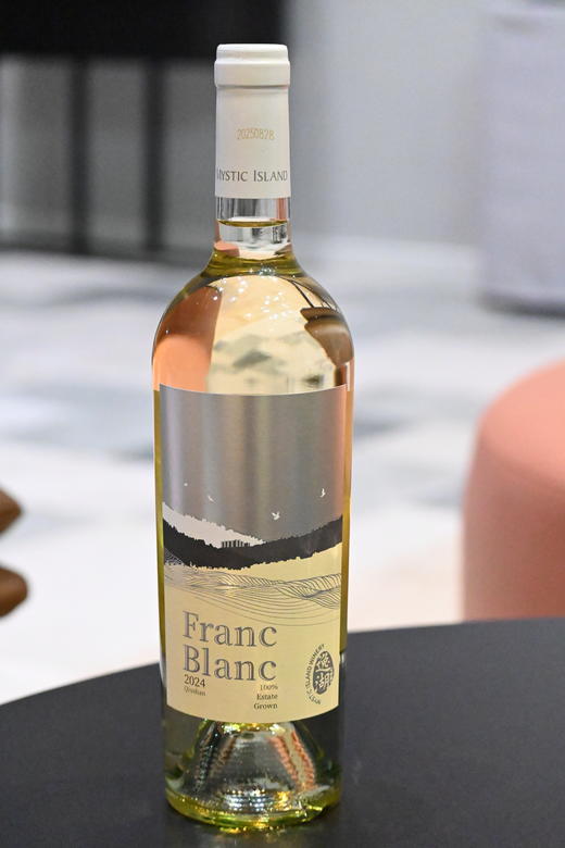 白葡萄酒 | 逸湖品丽珠白葡萄酒2024 商品图1