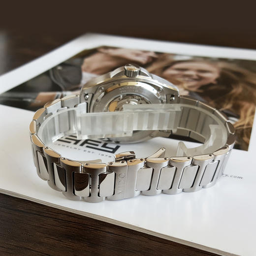 【95新】MIDO美度M049.526.11.091.00自动机械机芯大日历40*39mm（男款）舵手系列精钢110526NJS05 商品图6