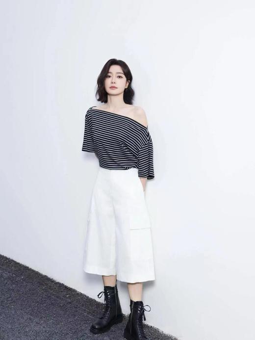 秦岚同款MO&C*o条纹一字肩斜肩短袖T 可随意调节露肩程度 商品图1