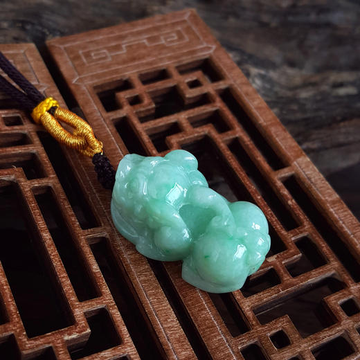 【天然正品】A货翡翠 天然细腻细豆种浅绿貔貅造型翡翠吊坠项链 190526XY12 商品图7