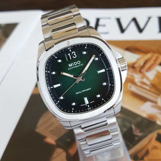 【95新】MIDO美度M049.526.11.091.00自动机械机芯大日历40*39mm（男款）舵手系列精钢110526NJS05 商品图4