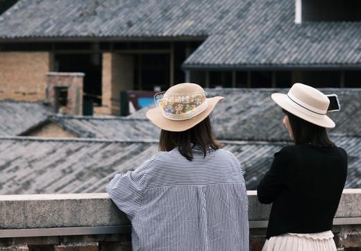 【景德镇+徽州亲子6日】探千年瓷都的窑火+徽州美学！解锁陶瓷与徽笔的密码，听大咖拆解御窑秘事；打卡课本上的黄山奇石，听大咖讲水墨宏村，听守松人的故事，星空下田园BBQ，捏泥塑、秘境玩水、竹筒饭 商品图10