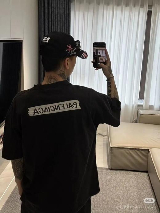 巴黎世家做旧风T恤 商品图1