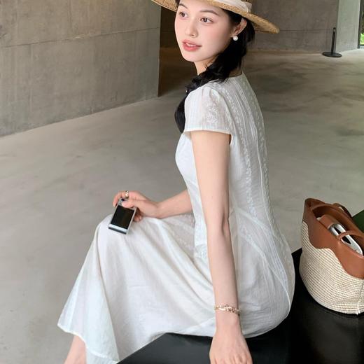 【AVANN白色栀子连衣裙3234】含莱赛尔轻盈面料，显瘦斜裁设计，精致刺绣，藏肉小飞袖 商品图3