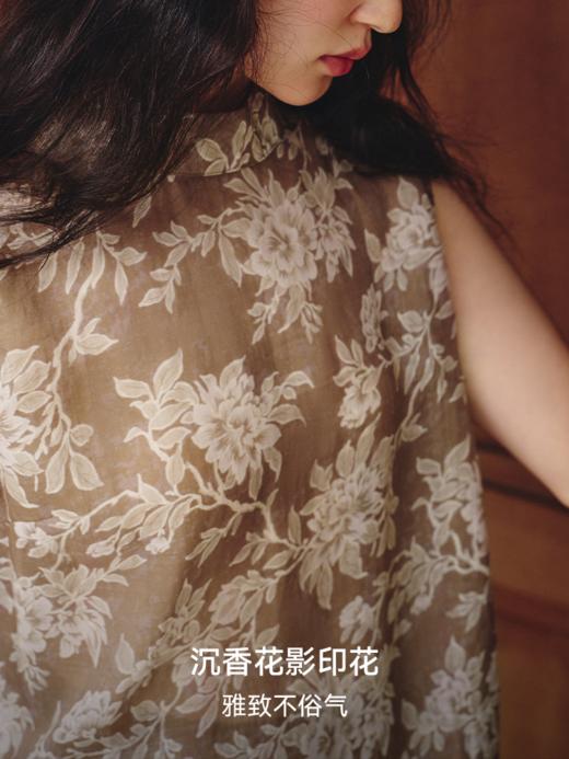 沉香花影100%苎麻印花无袖上衣FCG2TOP062 商品图3